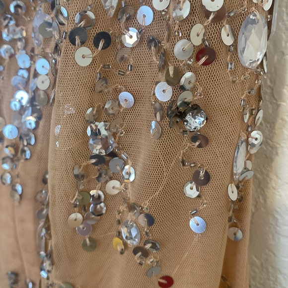 NWT! Mac Duggal Asymmetrical Sequin Beige Mini Dress size 0… - Picture 10 of 11